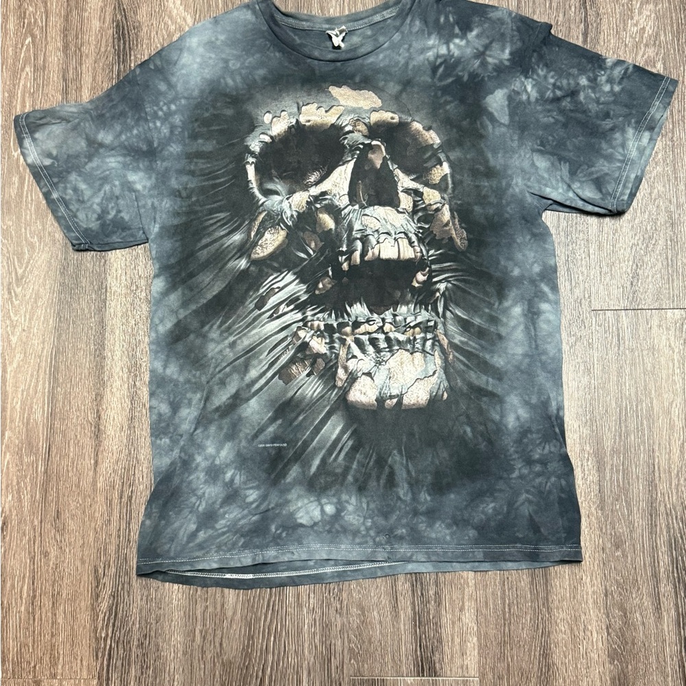 💀Grey Tie Dye “SkullBreakthrough” by David Penfound (Tagged Large Fits Medium)💀